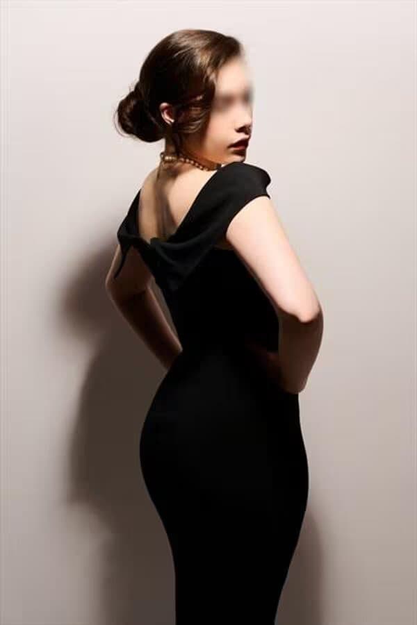 Elia, escort en Barcelona